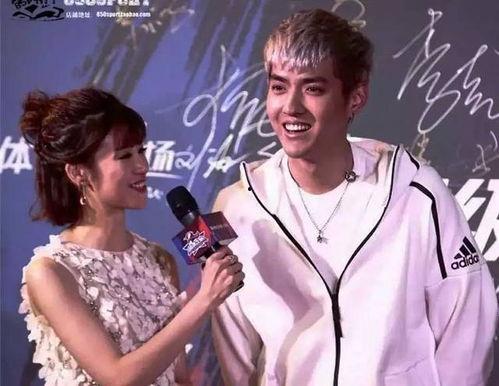 吃瓜红卫衣,吃瓜群众的时尚宣言