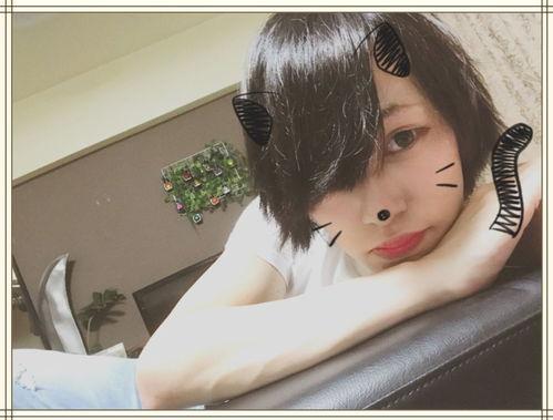 抖音吃瓜拍照,揭秘网红幕后生活！”