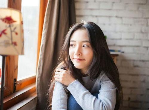 中科校花吃瓜,揭秘校园里的“瓜田”风云